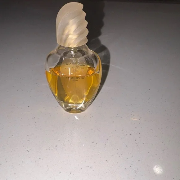 Givenchy Amarige Beauty Fragrance Womens Perfume 15ml . 5 Oz eau de toilette - Picture 2 of 4